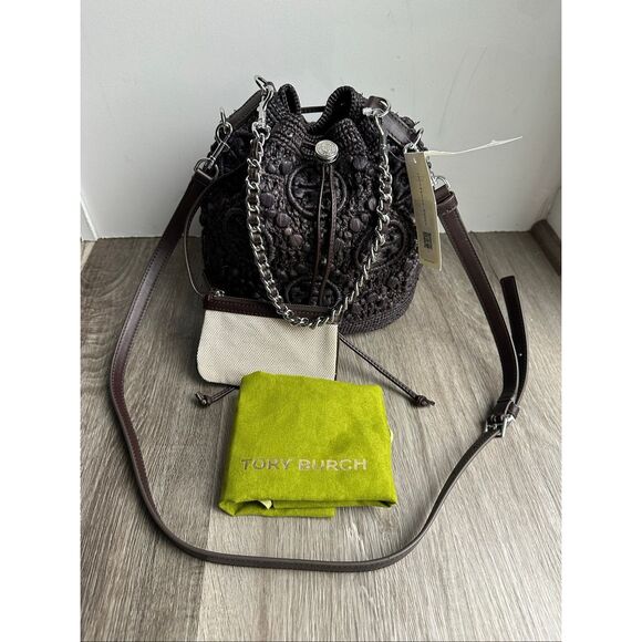 Tory Burch T MONOGRAM RAFFIA BUCKET BAG $630 - Picture 5 of 12